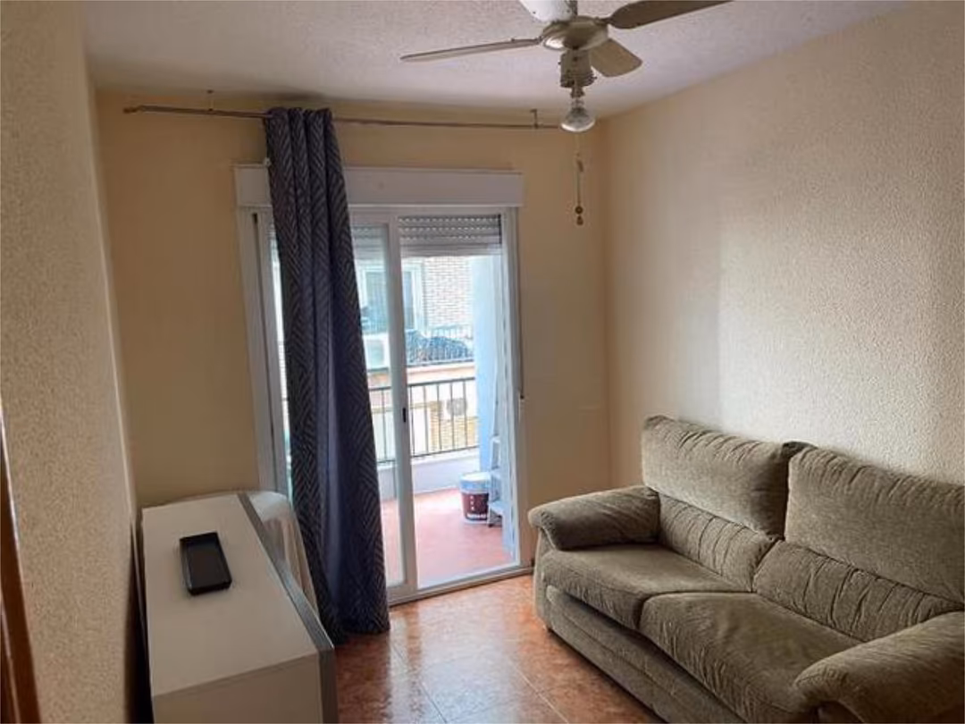 Piso en Alhóndiga - Foto 2