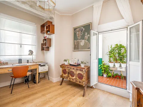 Piso en calle de Embajadores, 218