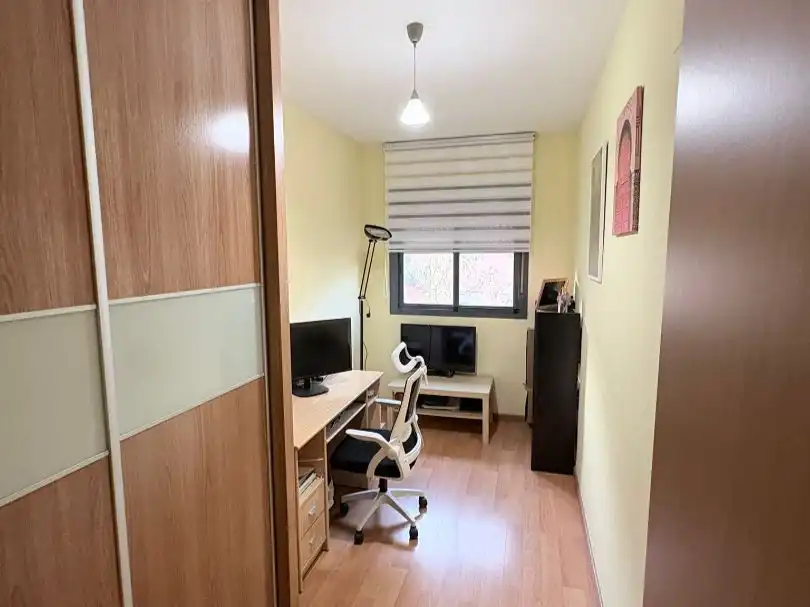 Piso en  Avenida Médicos sin Frontera 31 - Foto 9