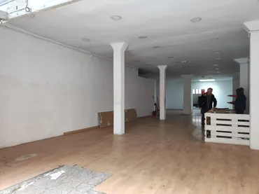 Local comercial en Sabadell - Foto 1