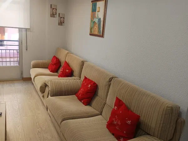 Piso en calle Vitigudino, 3 - Foto 2