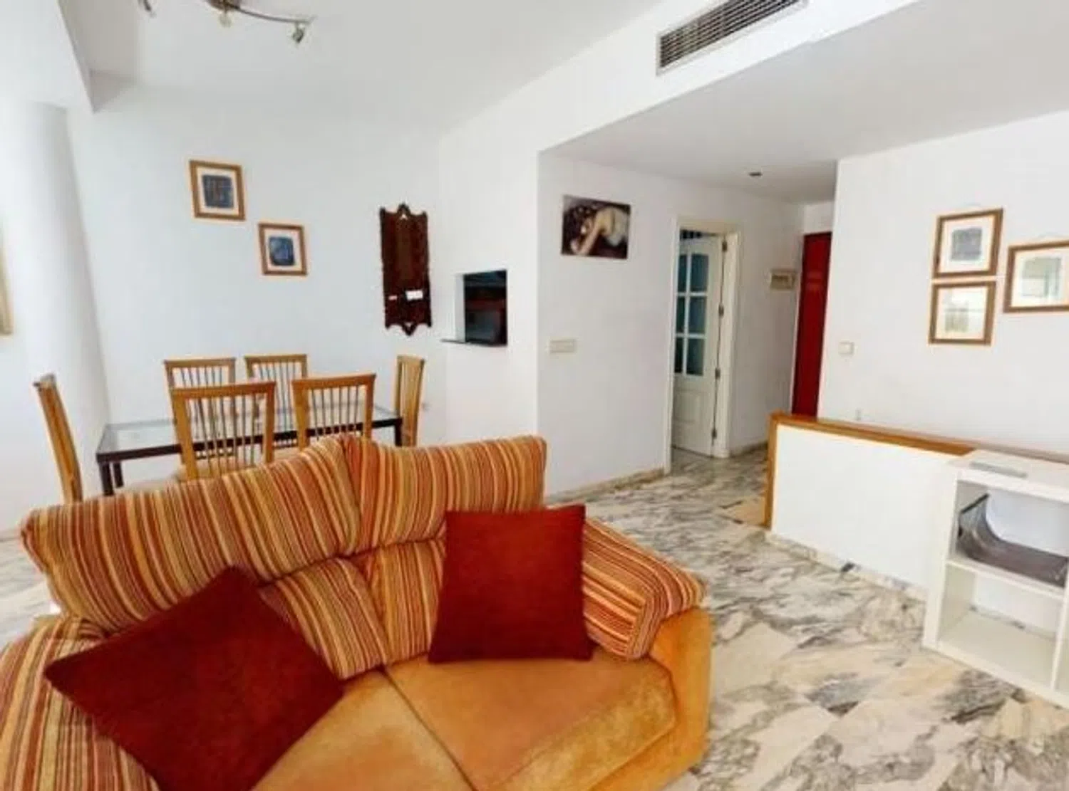 Piso en calle San Jacinto, 28 - Foto 2