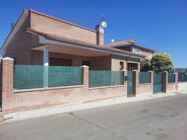 Casa o chalet independiente en Calle Gloria Fuertes, 3 - Foto 1