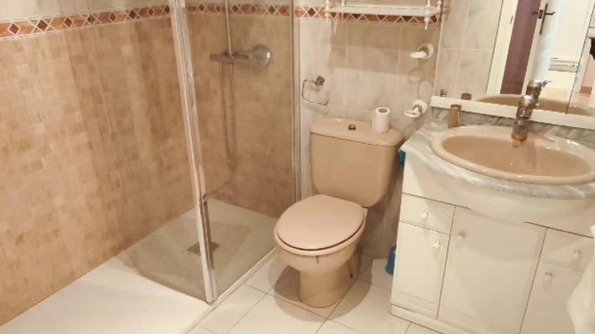 Casa adosada en  Carrer Consueta 24 - Foto 11