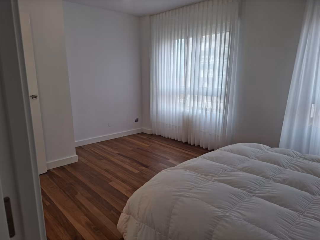 Piso en  Avenida Herrera Oria 31B - Foto 11