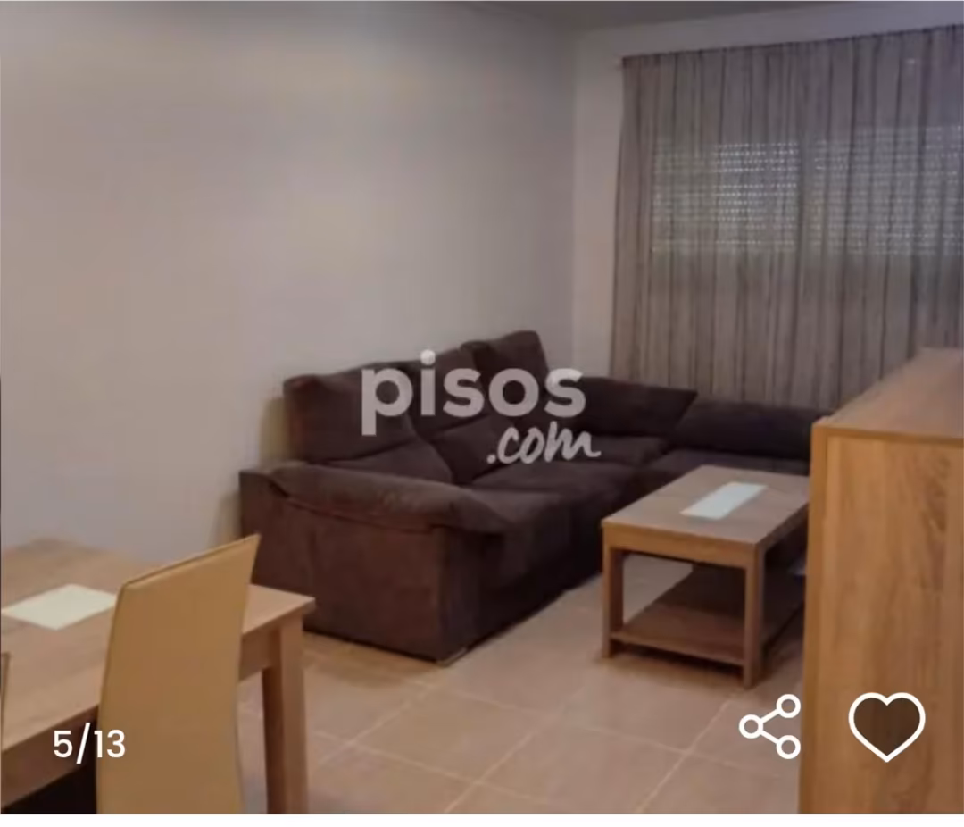 Piso en  Avenida Juan Carlos I 74