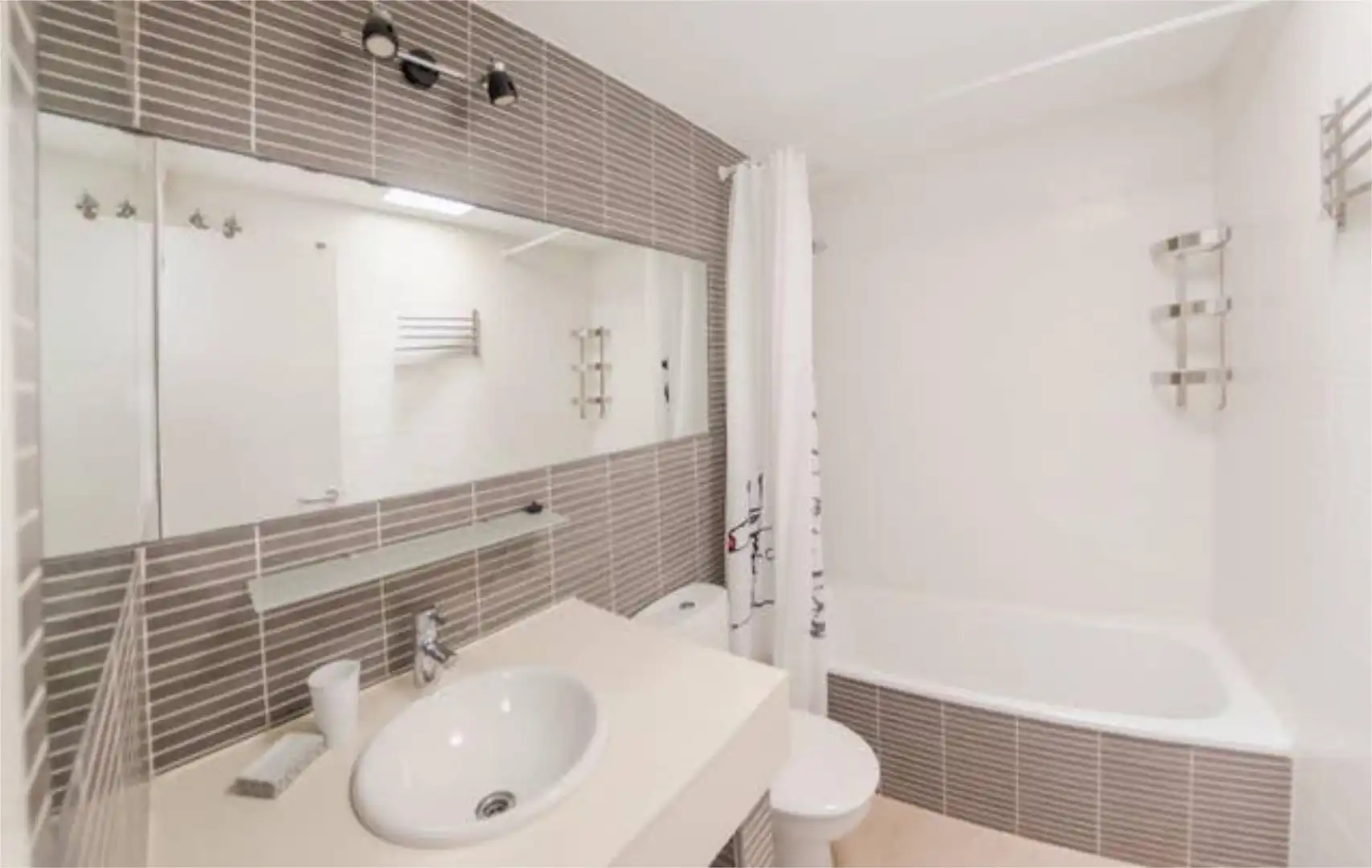 Apartamento en Zona estadio de futbol - Foto 8