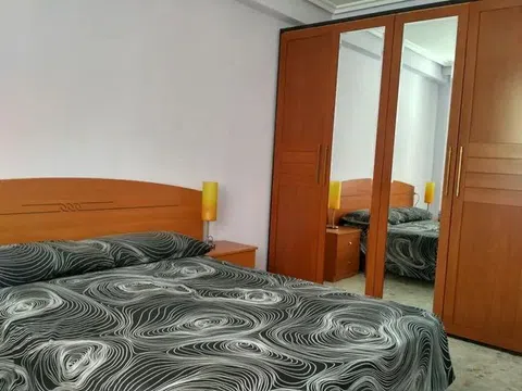 Piso en avenida de los Cipreses, 101