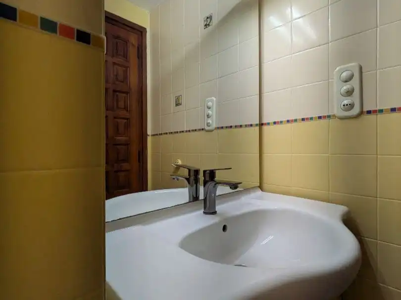 Piso en  Carrer Cap de Cerver 13 - Foto 23