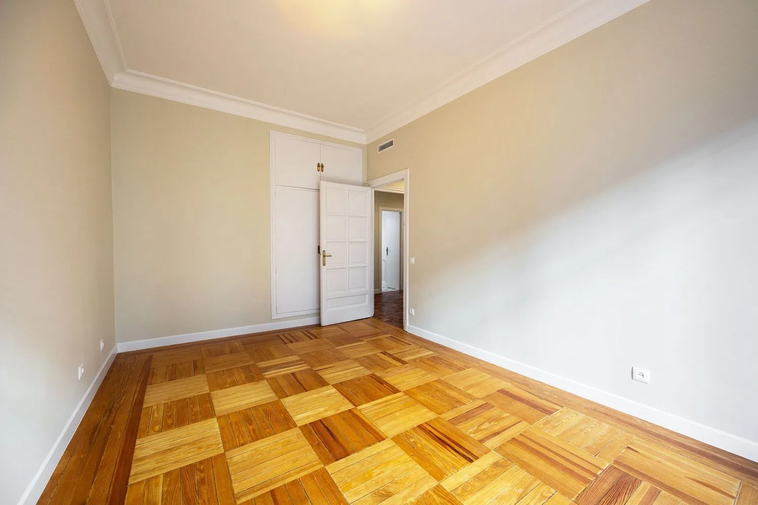 Piso en calle de Guillermo de Osma, 2 - Foto 3