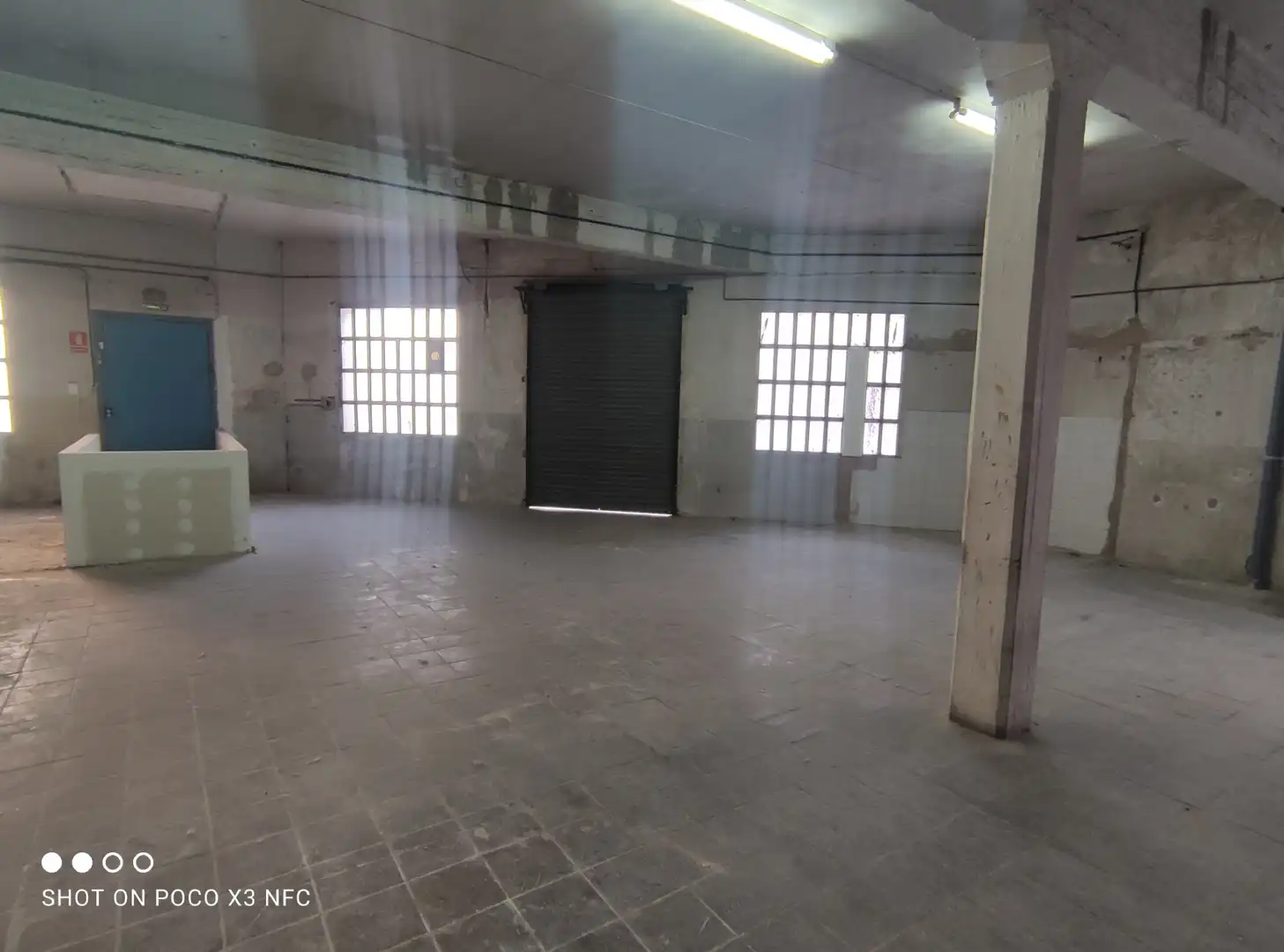 Local comercial en Terrassa - Foto 4