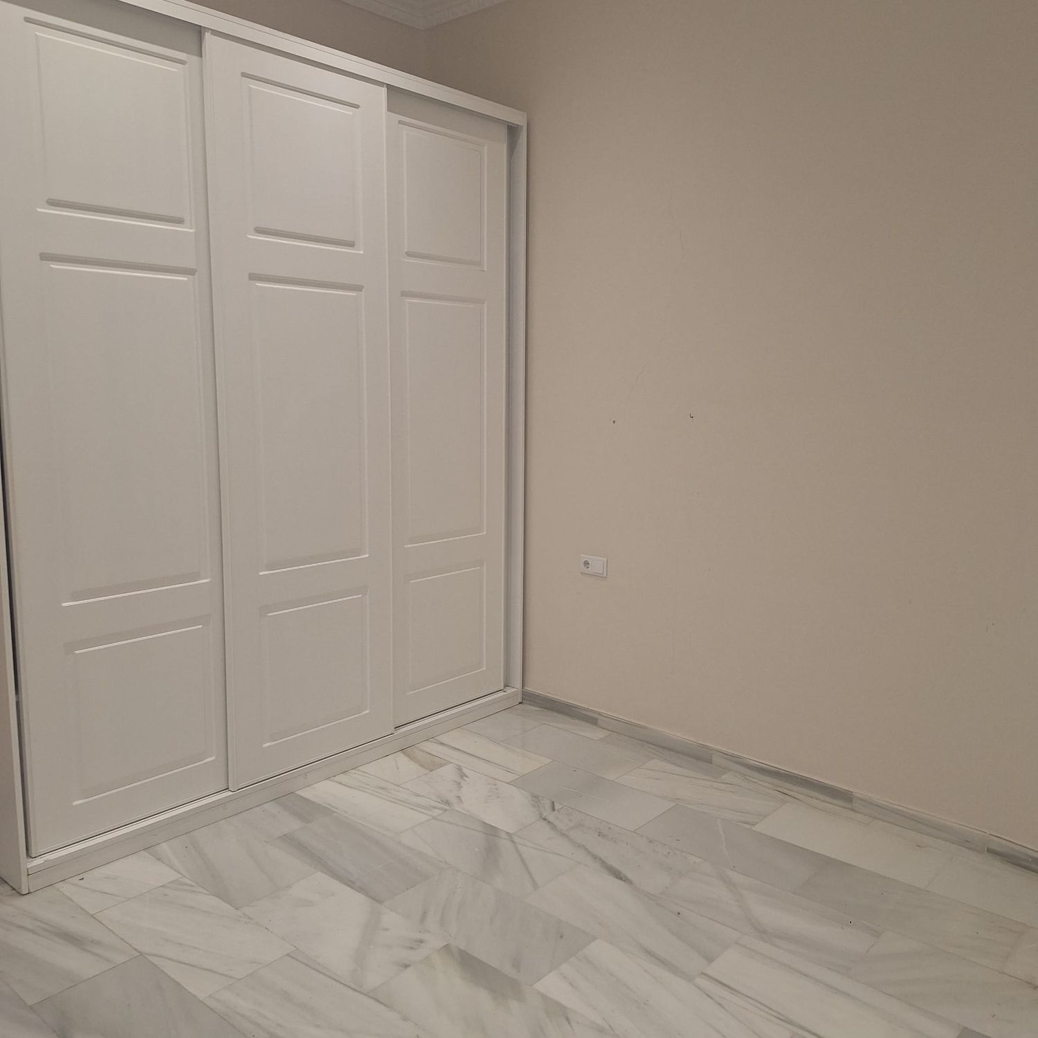 Piso en calle de los Reyes Católicos, 2 - Foto 8