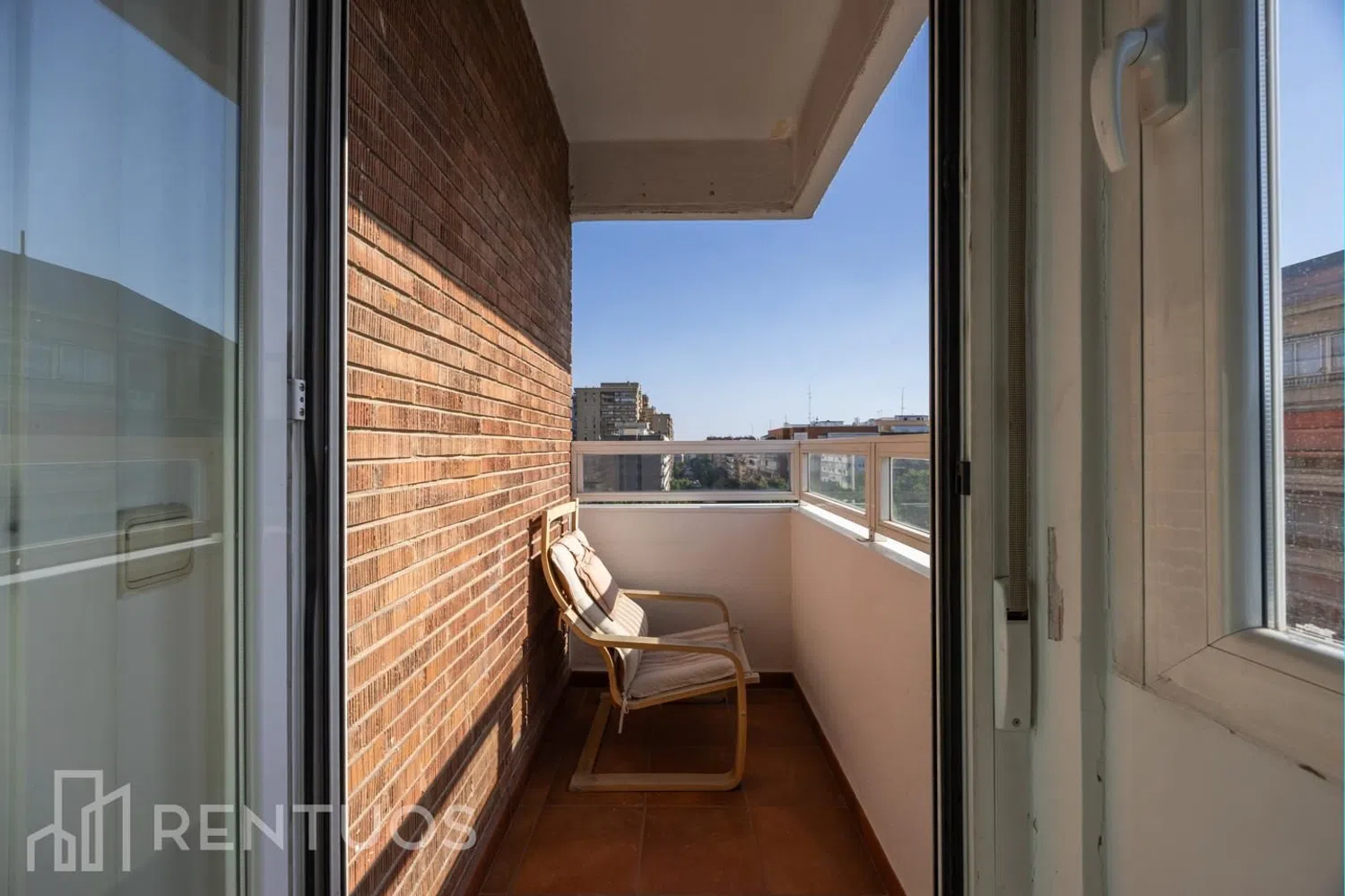 Piso en avenida del General Perón - Foto 17