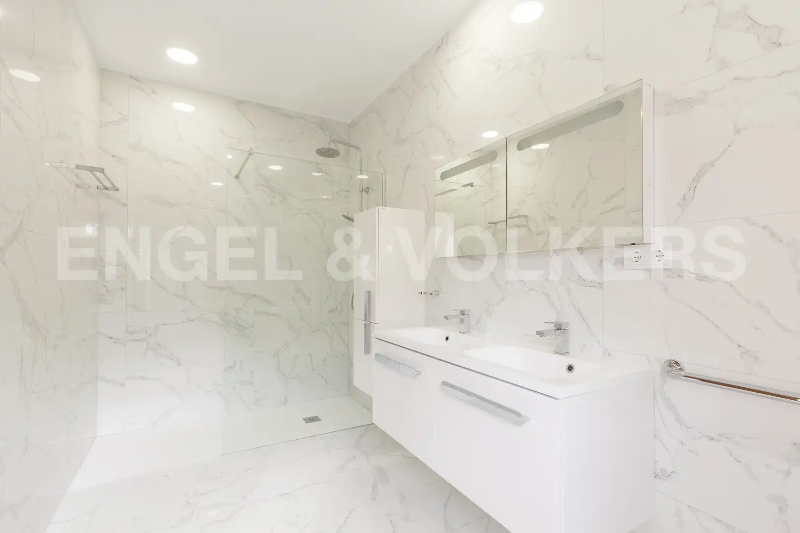 Chalet en Esplugues de Llobregat - Foto 35