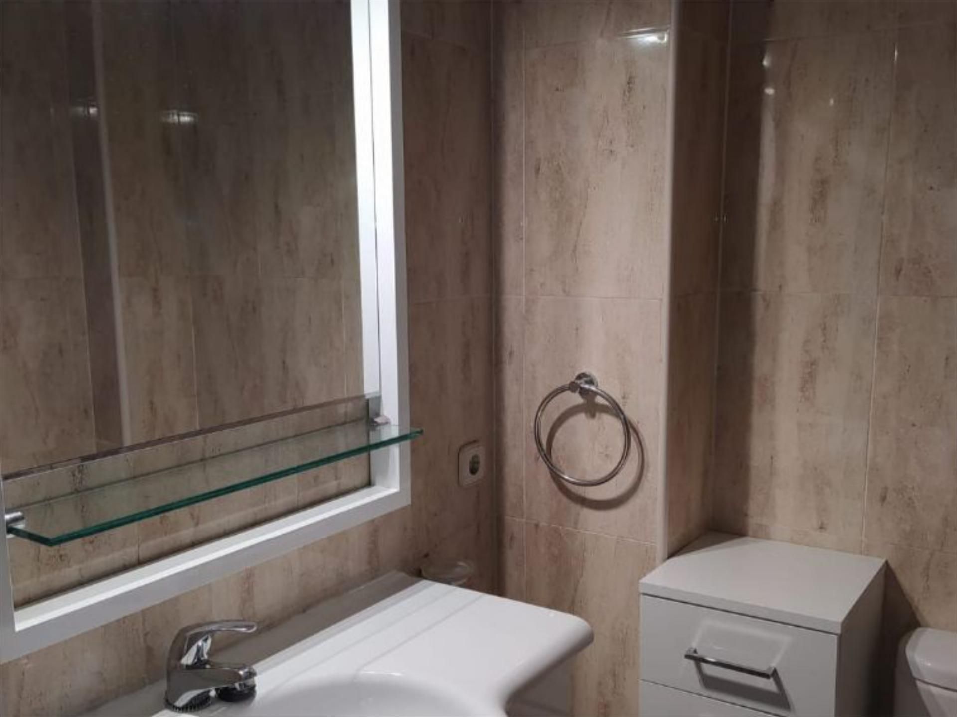 Piso en  Calle de Arroyo de Fontarrón 467