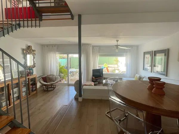 Chalet adosado en Los Ángeles - Jarandilla - Foto 2