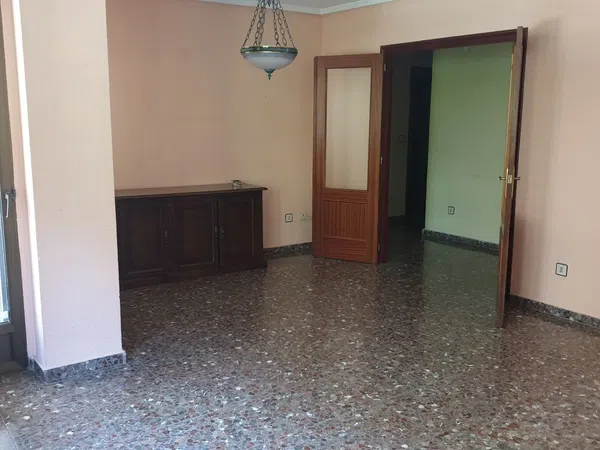 Piso en avenida de Peris i Valero, 110