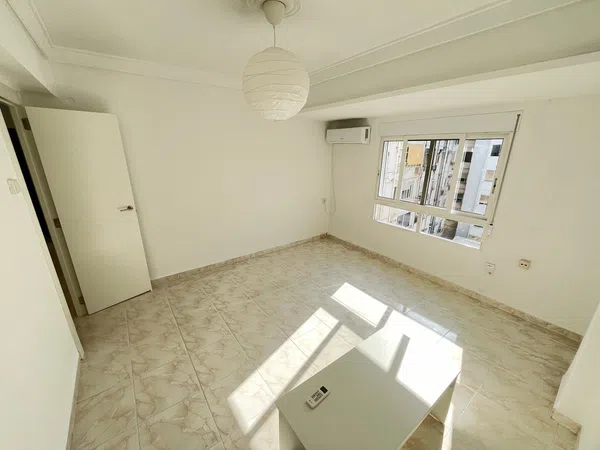Piso en calle de la Miraculosa, 32