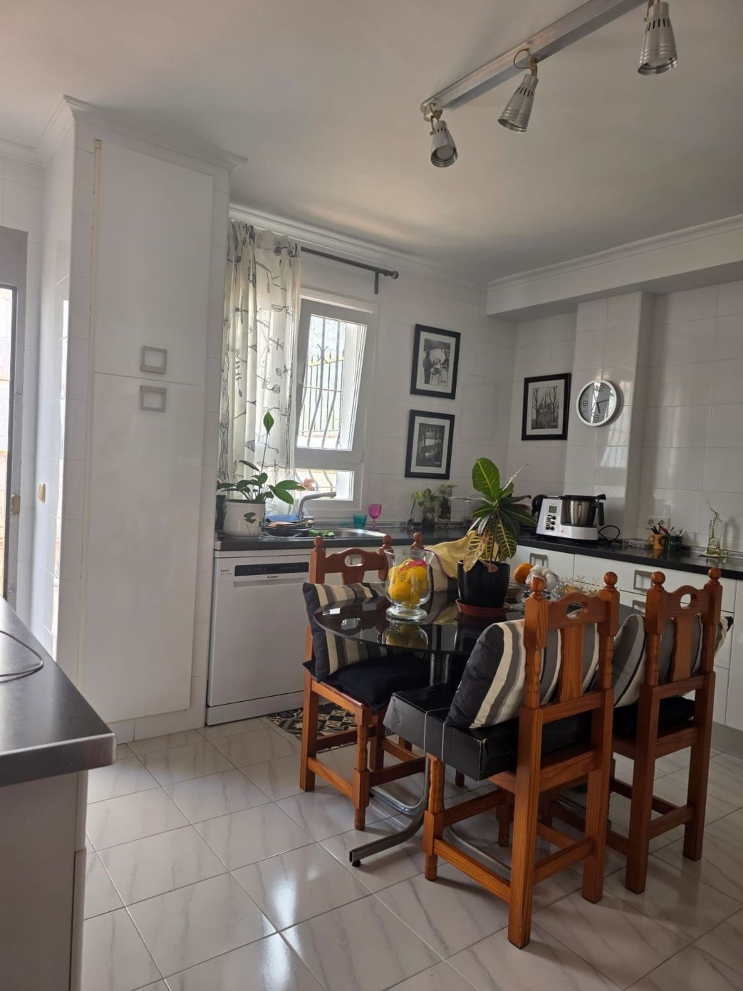 Chalet adosado en Calle Lanuza, Los Castillejos - La Trinidad - Foto 10