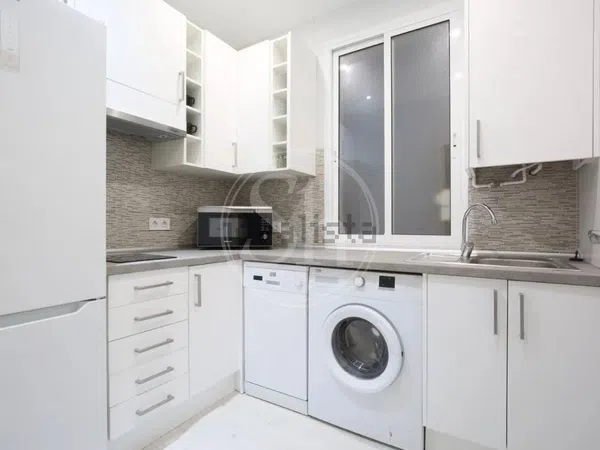 Piso en calle de Vallehermoso, 90