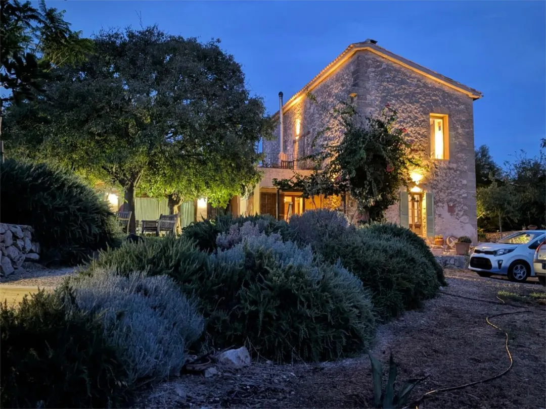 Piso en  Camí de la Vela 16 - Foto 2