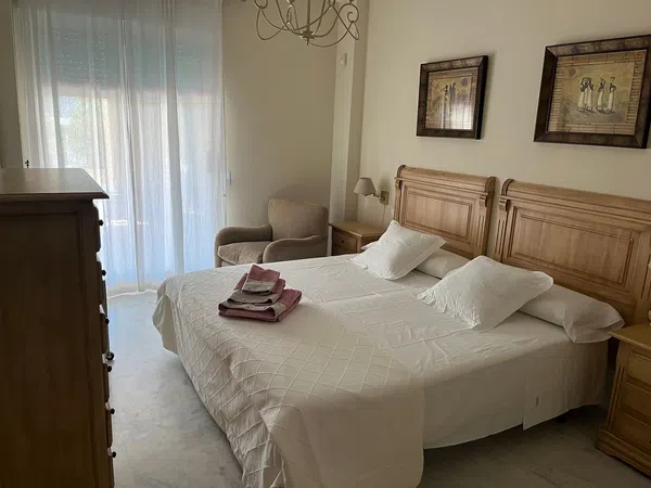 Piso en avenida Reina Doña Sofia, 1 - Foto 12