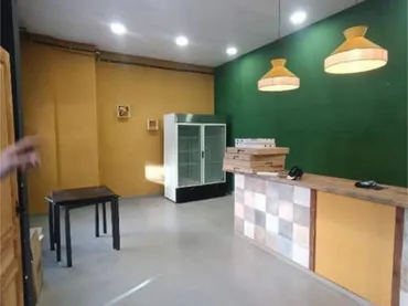 Local comercial en Las Rosas - Foto 3