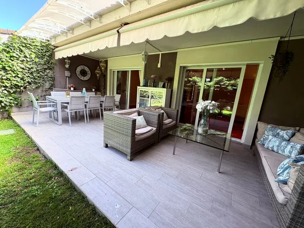 Chalet adosado en Amparo - Foto 1