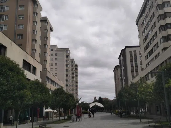 Piso en Avenida Comercial, 6 - Foto 1