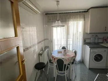 Piso en Reyes Catolicos - Foto 4