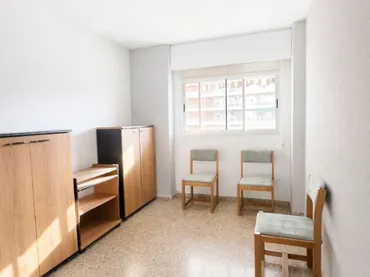 Piso en  Carrer d'Eduard Soler i Pérez 3 - Foto 8