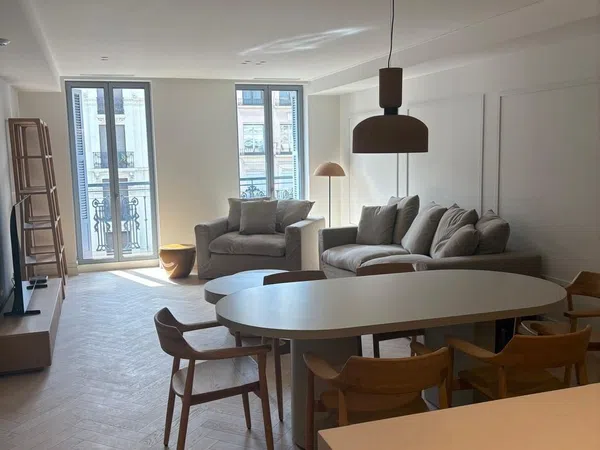 Piso en calle de San Bernardo, 126