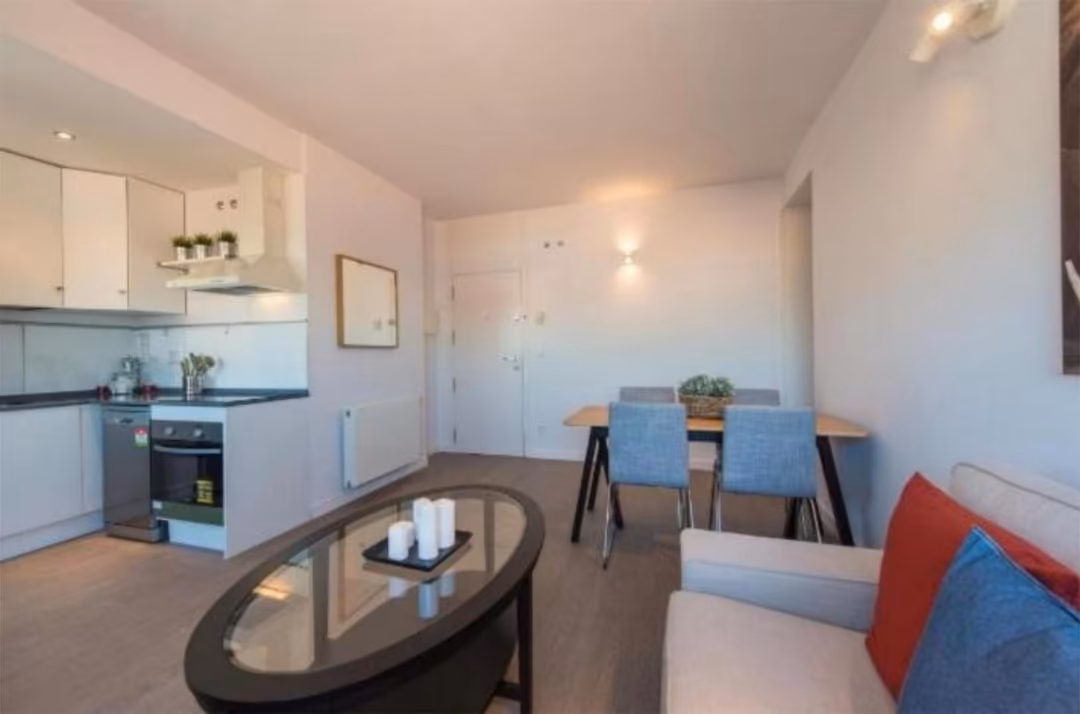 Piso en calle Calle de Raimundo Fernández Villaverde 16 - Foto 14