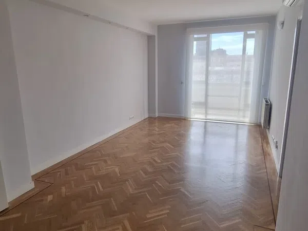 Piso en calle de Quintana, 8