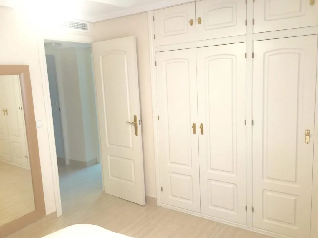 Piso en calle Calle Abderramán III 4 - Foto 7