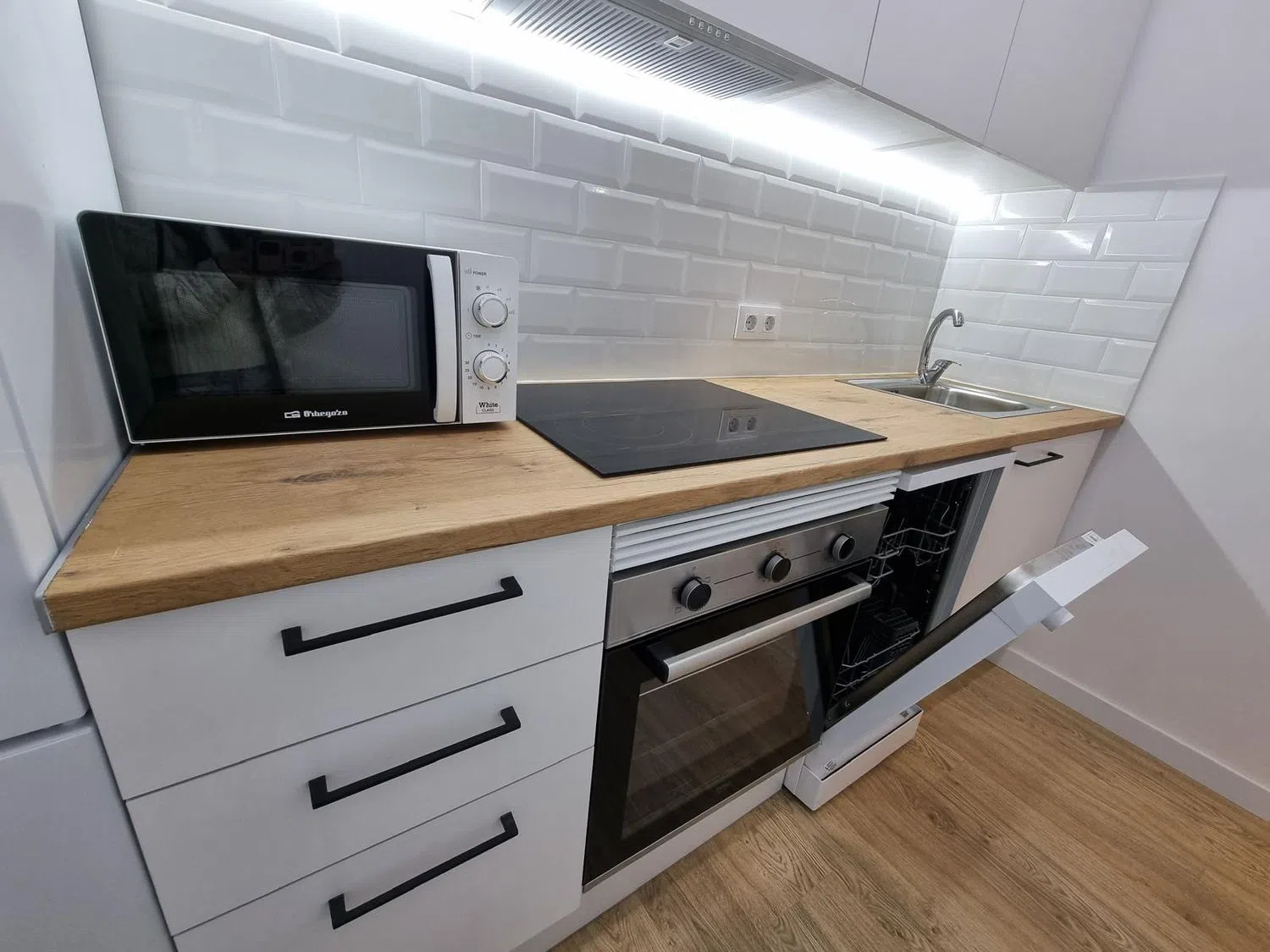 Estudio en calle dels Jocs Florals, 168 - Foto 4