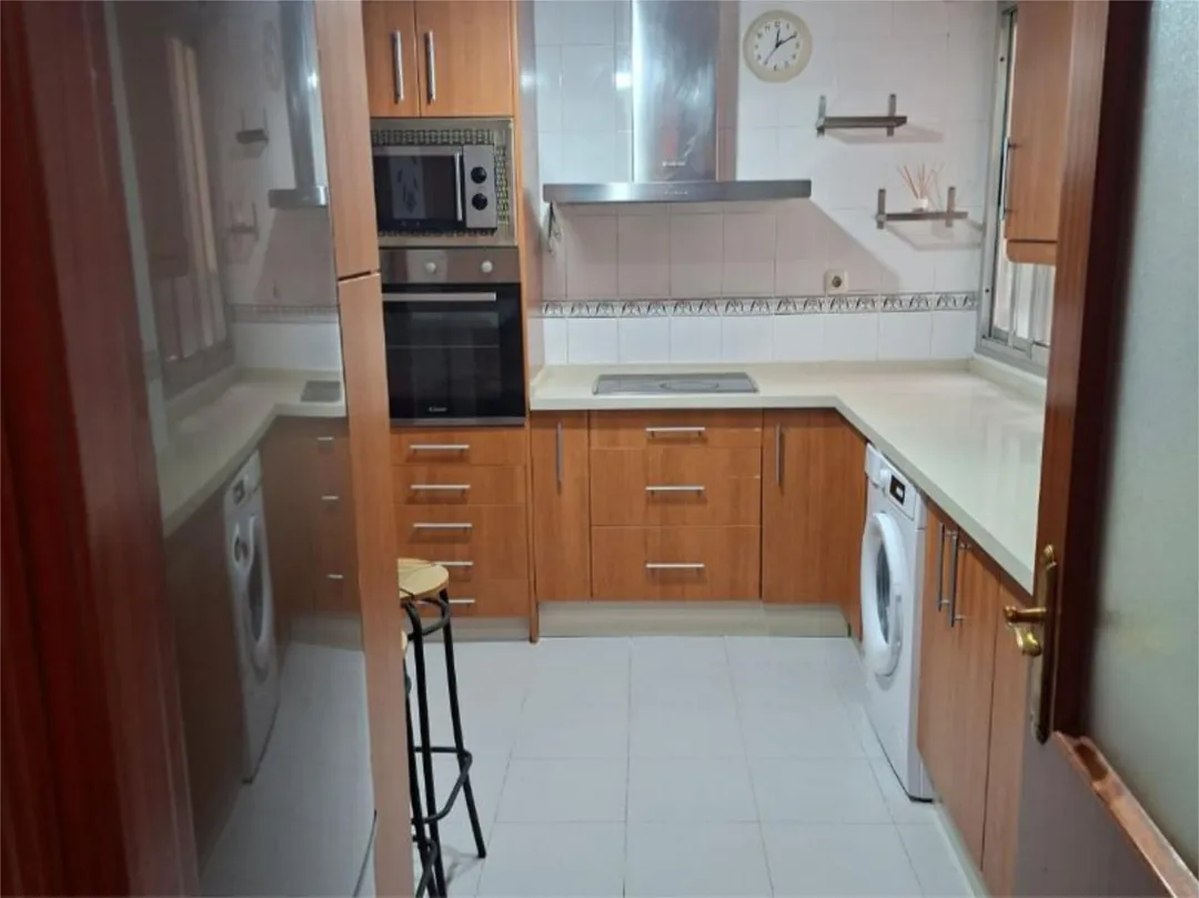 Piso en  Calle Arquitecto Hernández Rubio 3 - Foto 19