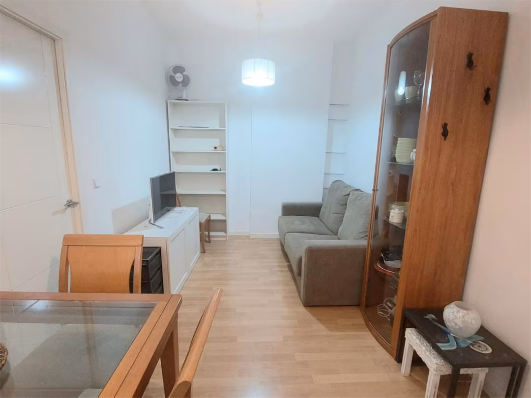 Piso en  Calle Nueva del Este 10 - Foto 2