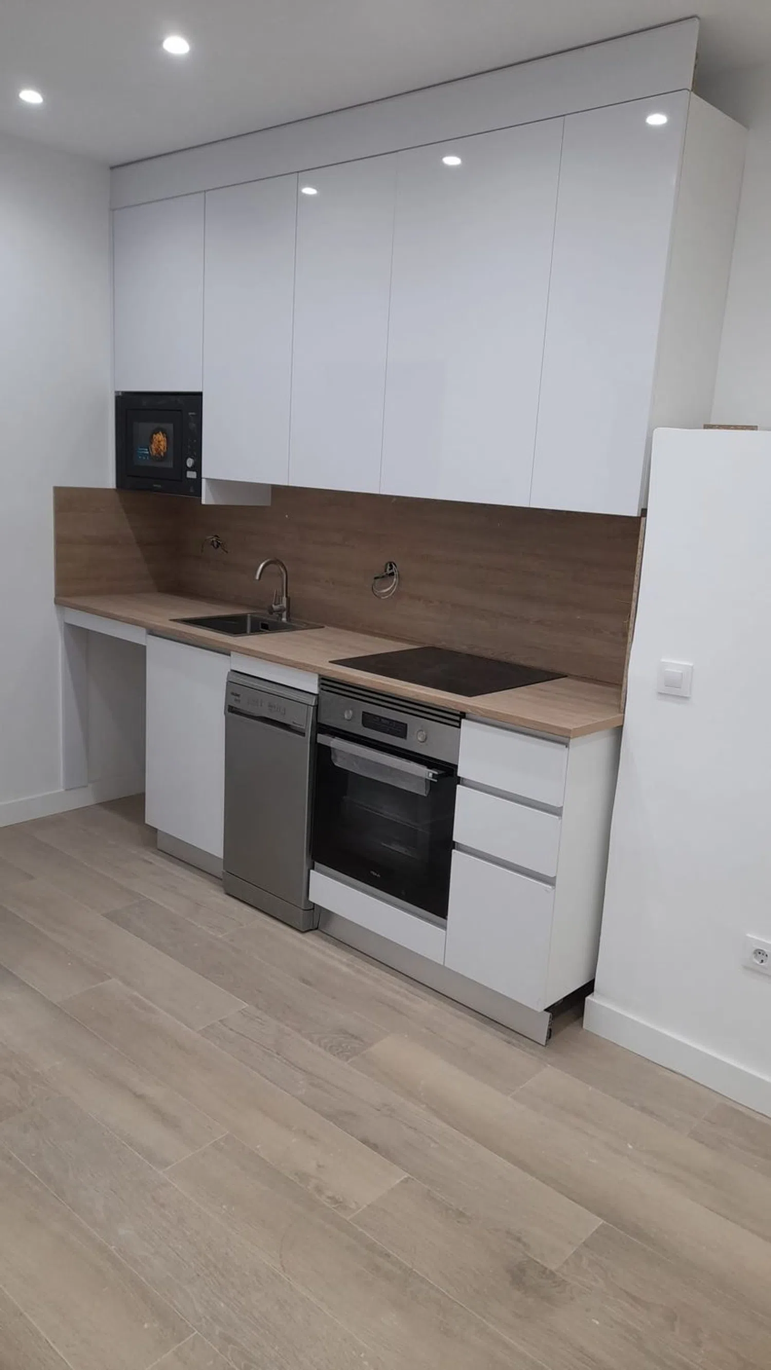 Estudio en calle de Santa Juana, 8 - Foto 2