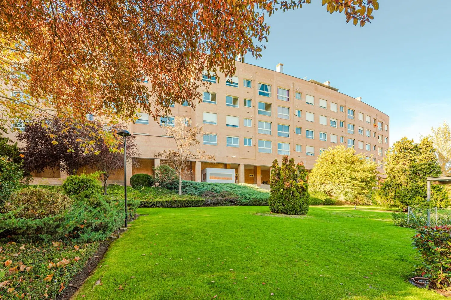 Estudio en avenida del Papa Negro - Foto 1