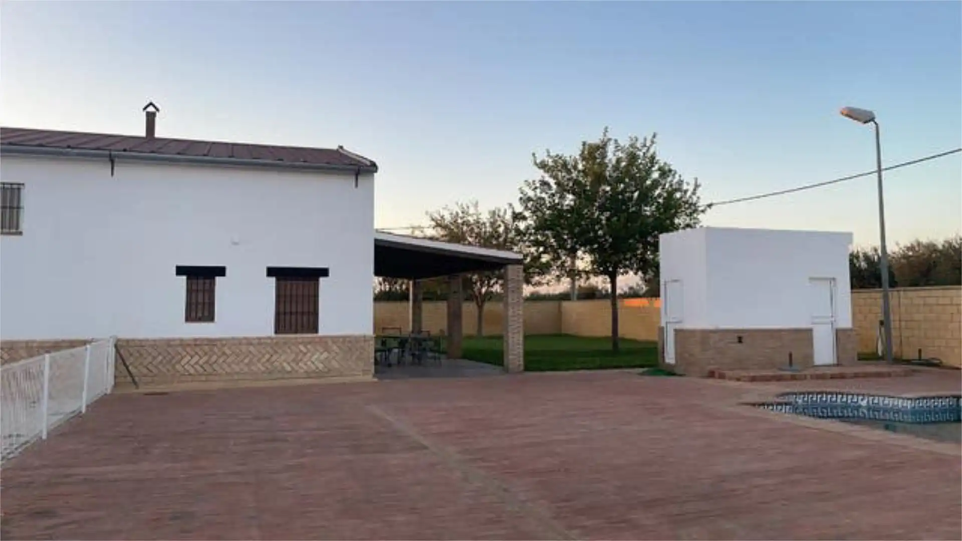Casa adosada en utrera - Foto 2