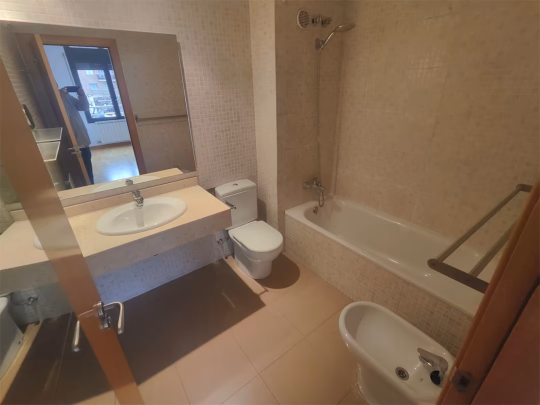 Piso en  Passeig de Francesc Macià 60 - Foto 5