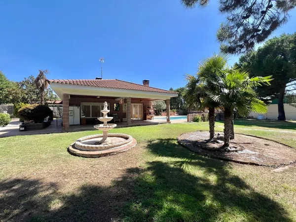 Casa o chalet independiente en Calle de Biarritz, 3 - Foto 6