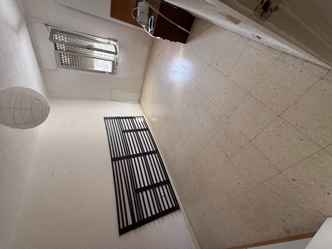 Piso en  Calle de Gregorio López Madera 29 - Foto 6