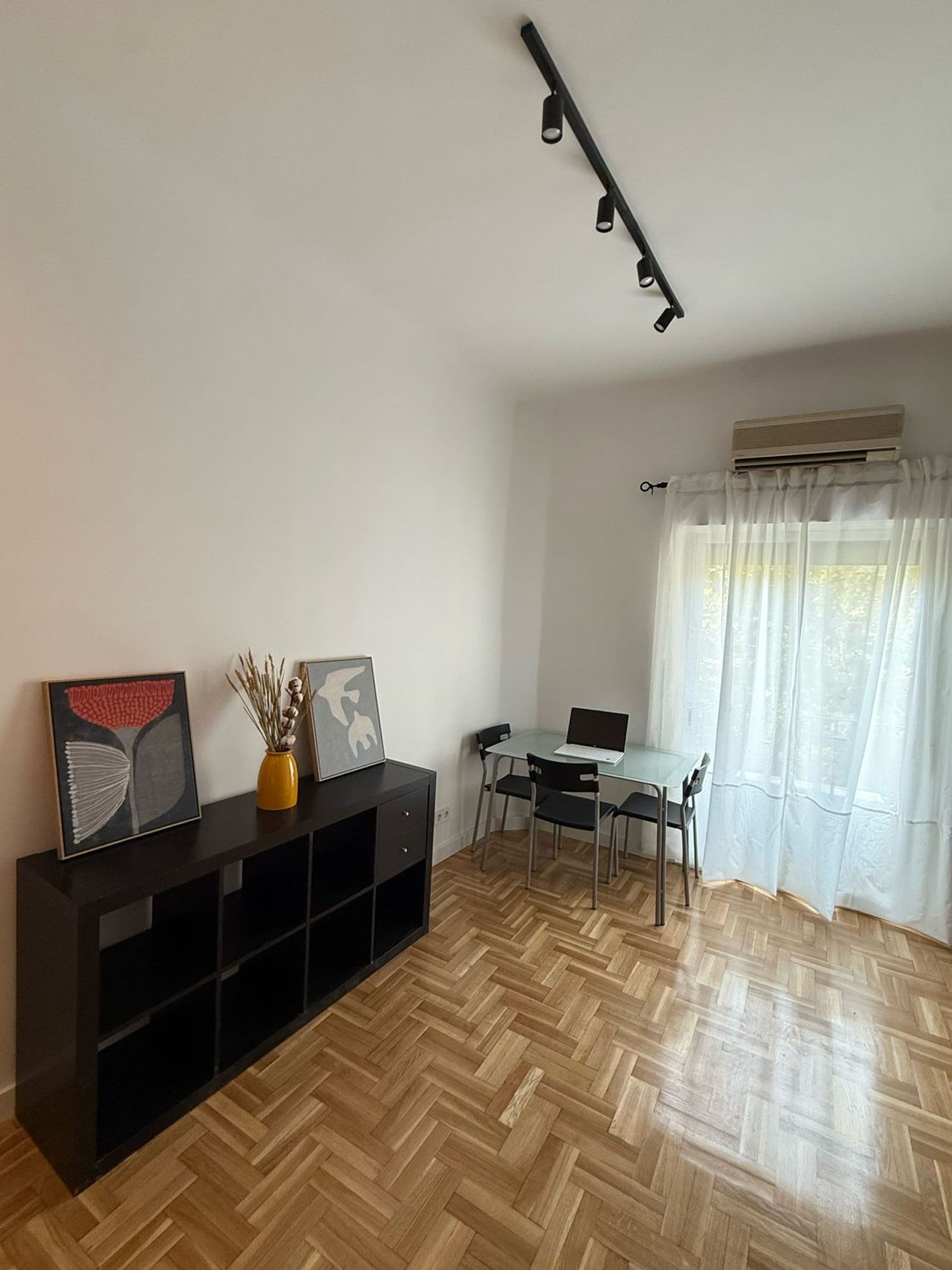 Piso en calle de Francisco Silvela, 56 - Foto 1