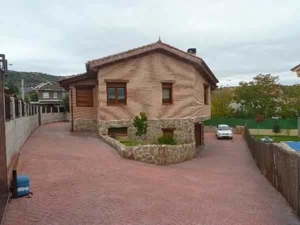 Casa o chalet independiente en Calle del Cisne, 101, Fontenebro - Altavista - Foto 1