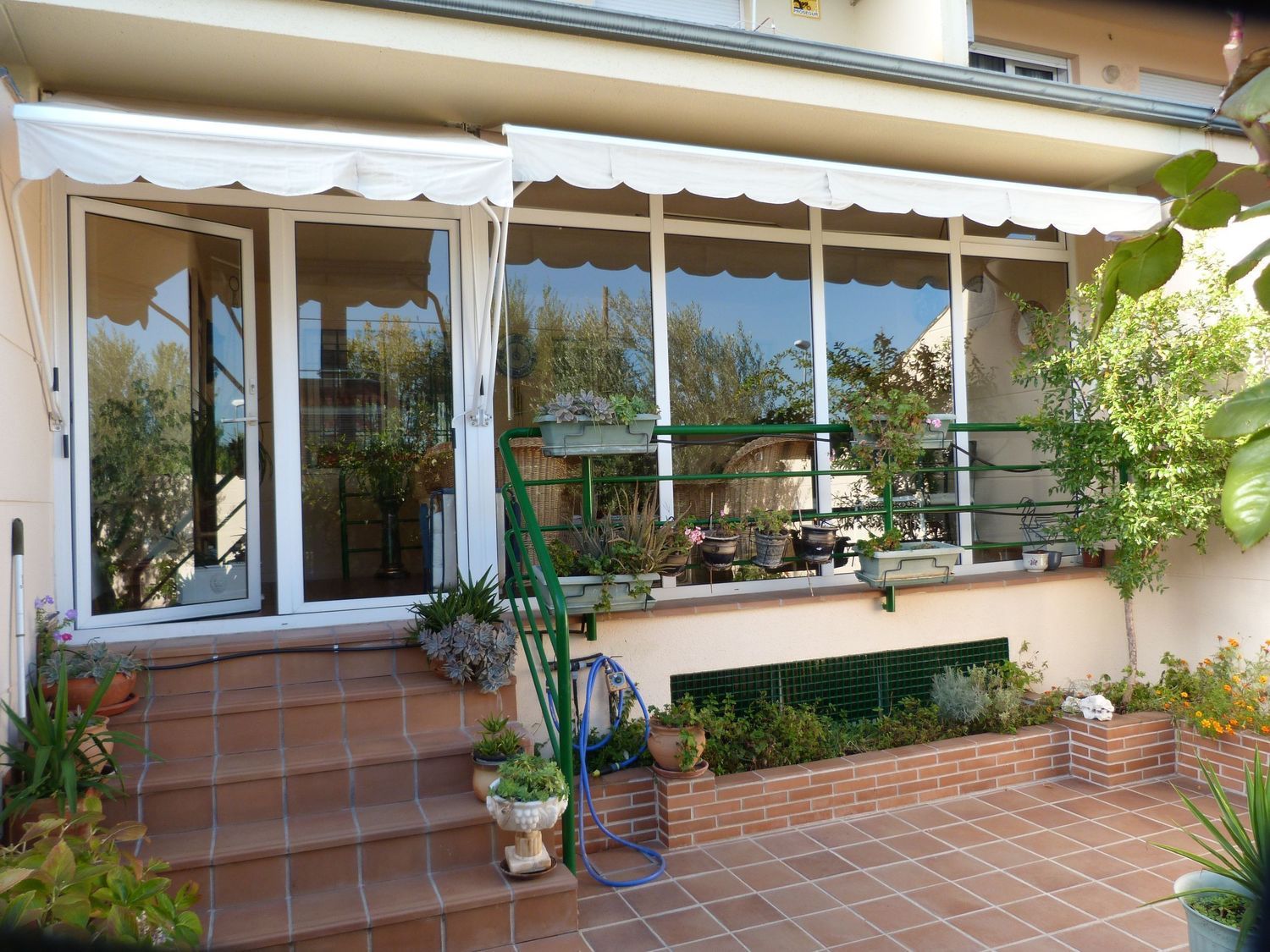 Chalet adosado en calle Amadeo Vives, 61 - Foto 1