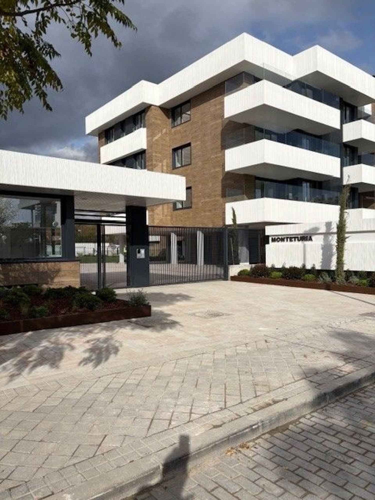 Piso en Urb. monteturia Barrio Prado de Somosaguas - Foto 1