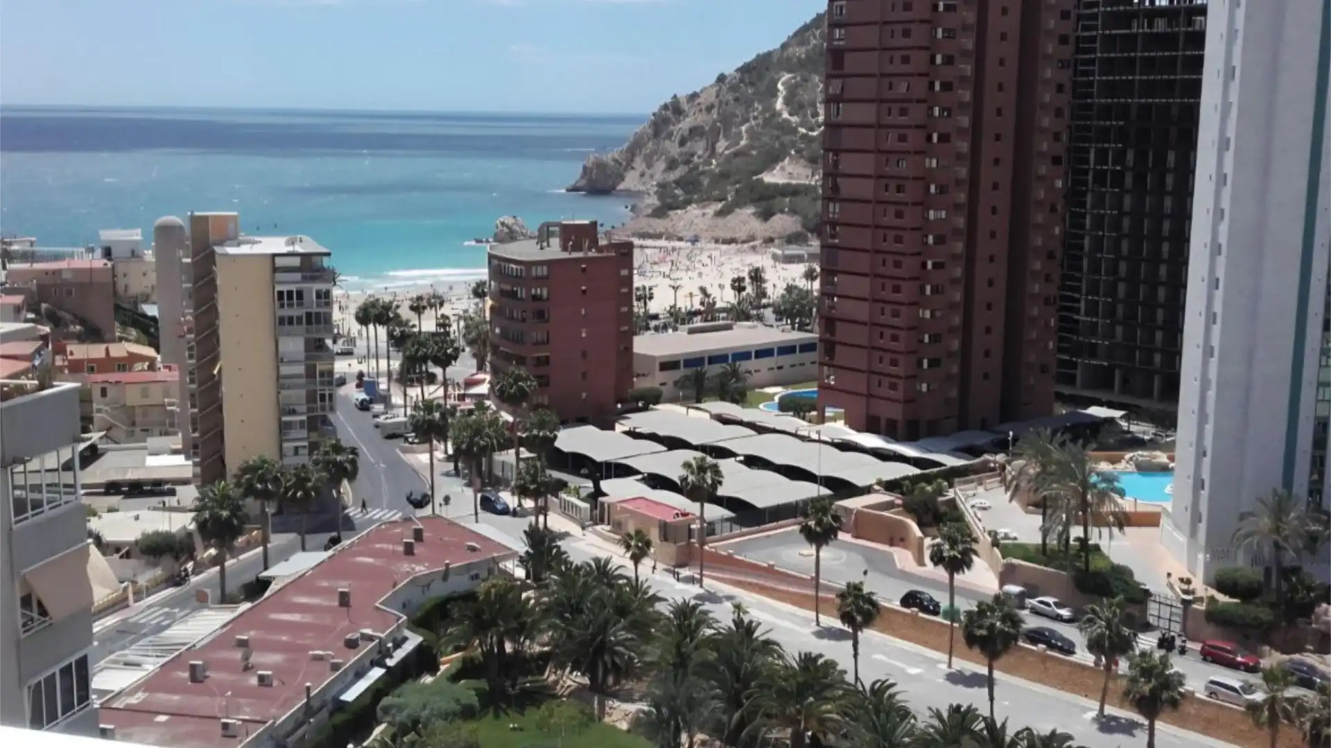 Piso en  Avinguda de la Marina Baixa 28 - Foto 1