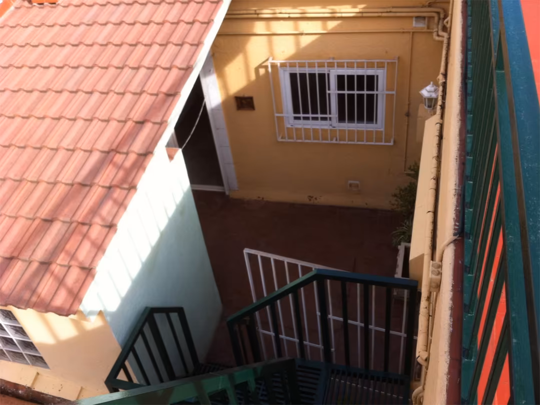 Ático en calle Carrer de Josepa Massanés 27 - Foto 5